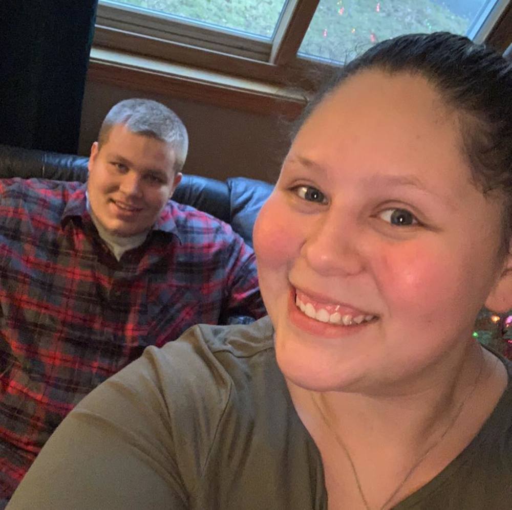 Meet your Posher, Alexi